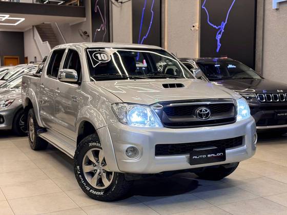 TOYOTA HILUX 3.0 SRV 4X4 CD 16V TURBO INTERCOOLER DIESEL 4P AUTOMÁTICO TOYOTA HILUX 3.0 SRV 4X4 CD 16V TURBO INTERCOOLER DIESEL 4P AUTOMÁTICO